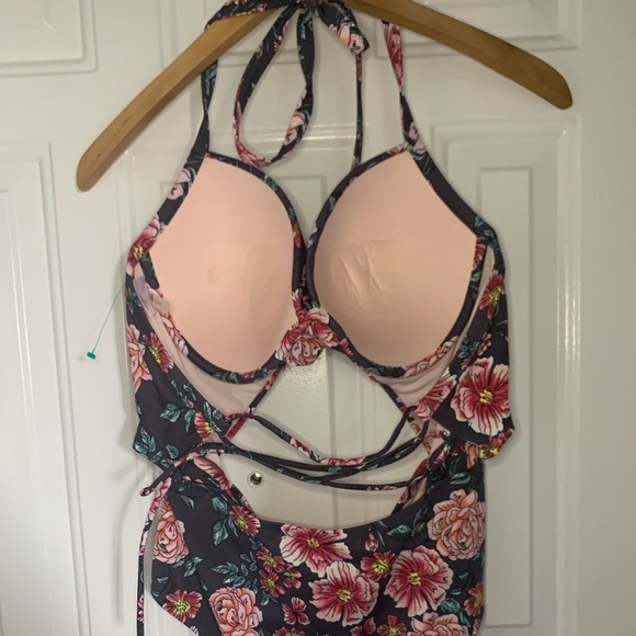 Shade & Shore Monokini 38D - Picture 3 of 8